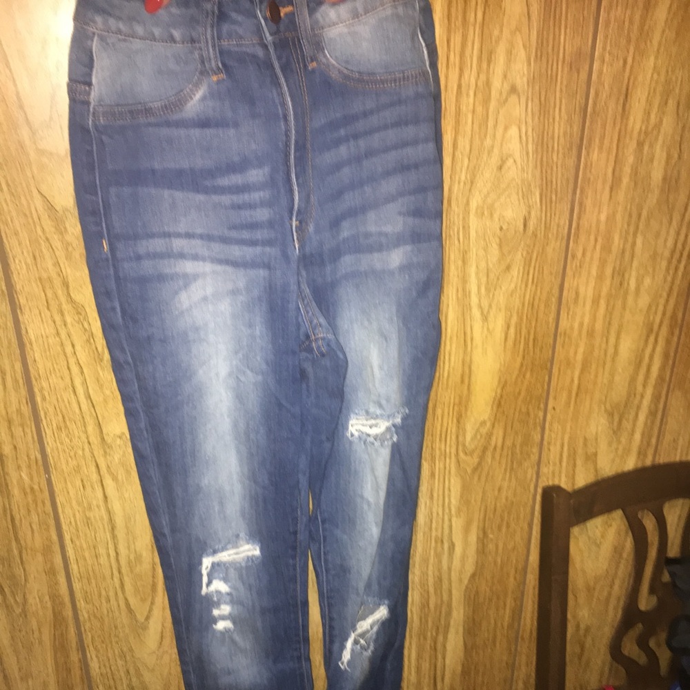 High waisted jeans